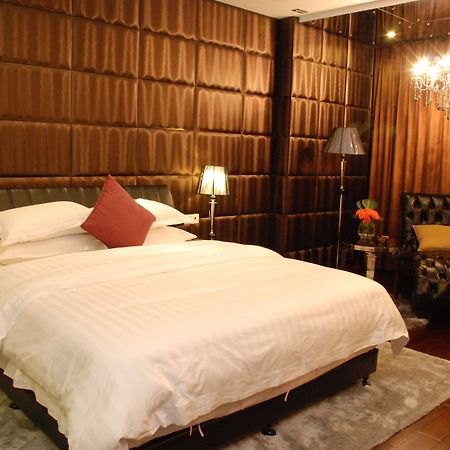 Golden City Hotel Foshan Exteriör bild