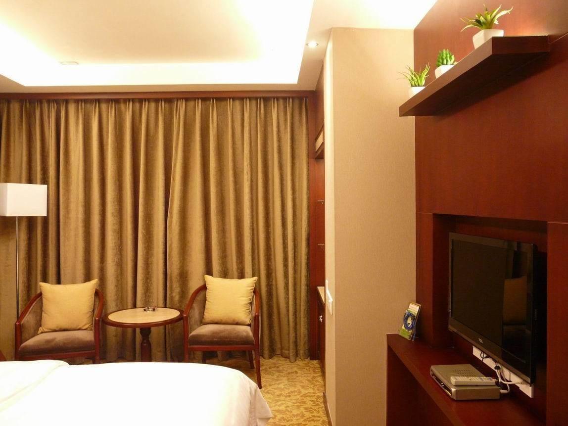 Golden City Hotel Foshan Exteriör bild